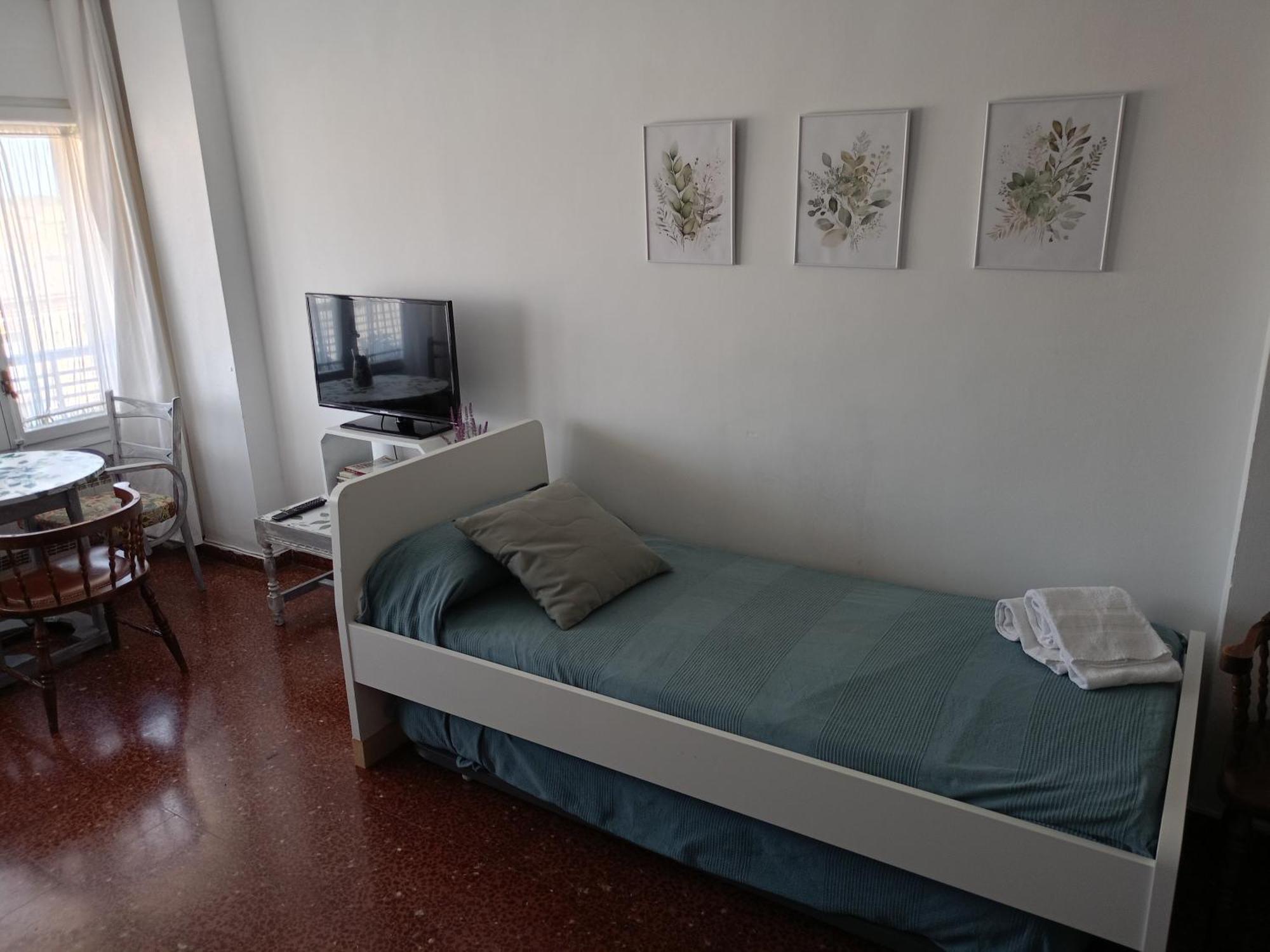Pension Las Hojas Tudela Exterior photo